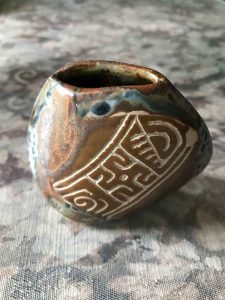 Huahine pottery