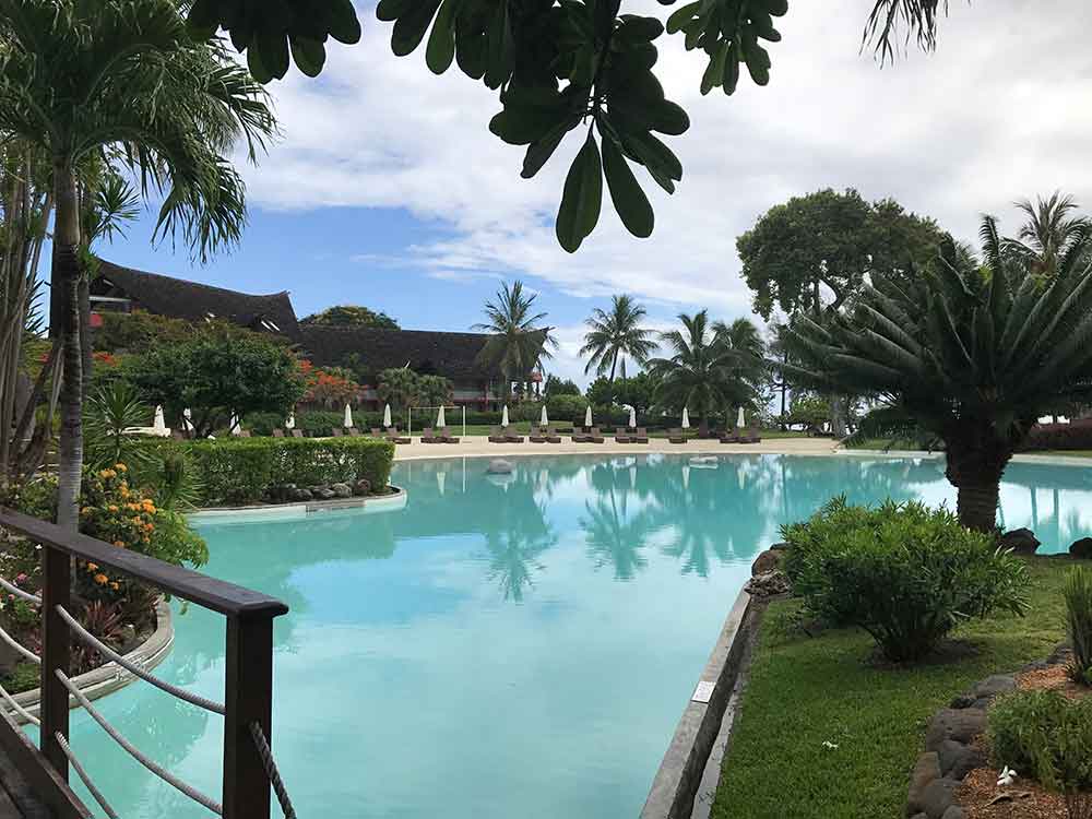 Le Méridien Tahiti pool