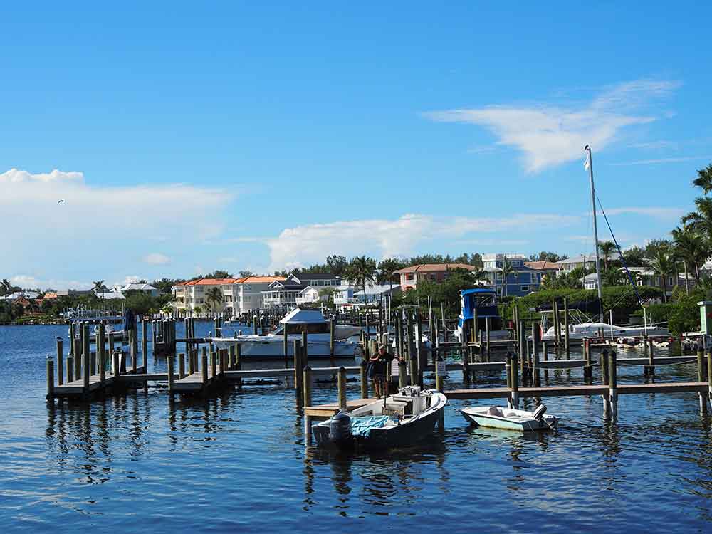 Boats near Bridge Street Pier